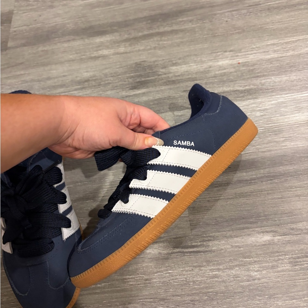 Adidas Sambas - Picture 2 of 4